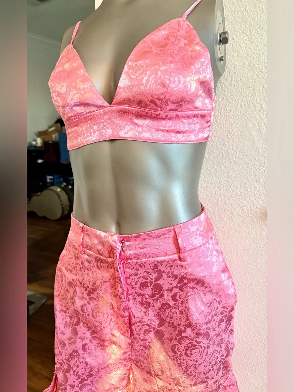 AKIRA Pink Lace Cargo Wide-Leg Pants set